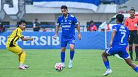 Lawan Tim Puncak Klasemen BRI Super League, Bek Persib Frans Putros Tetap Optimistis